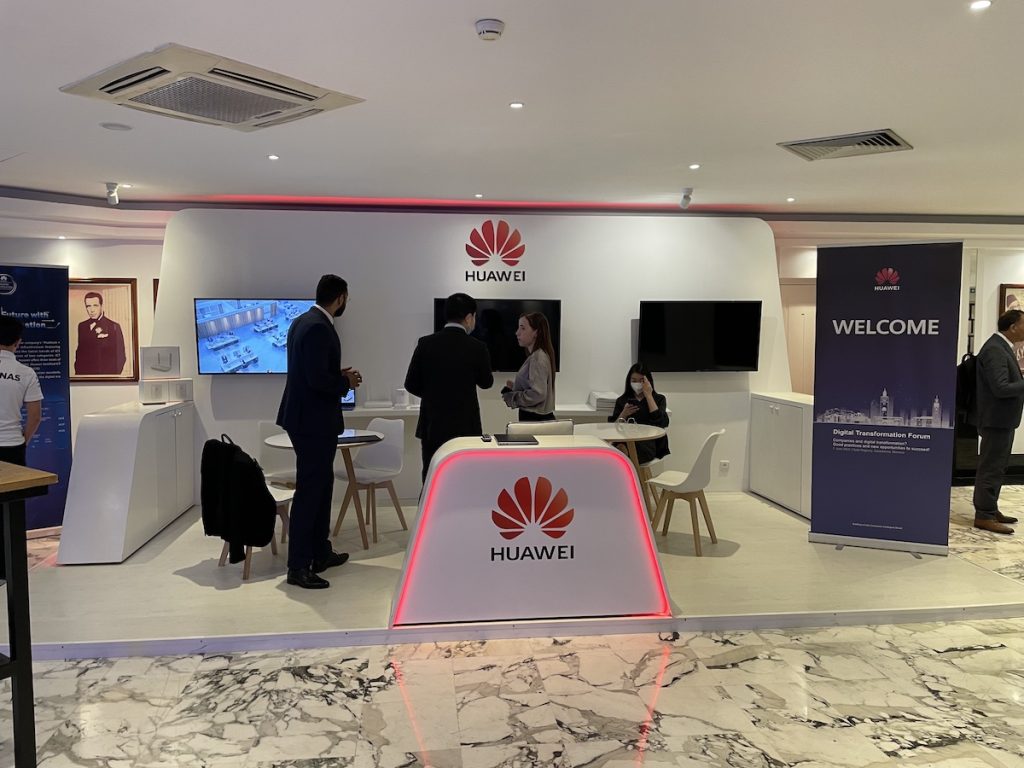 Stand 18 m2 - Huawei